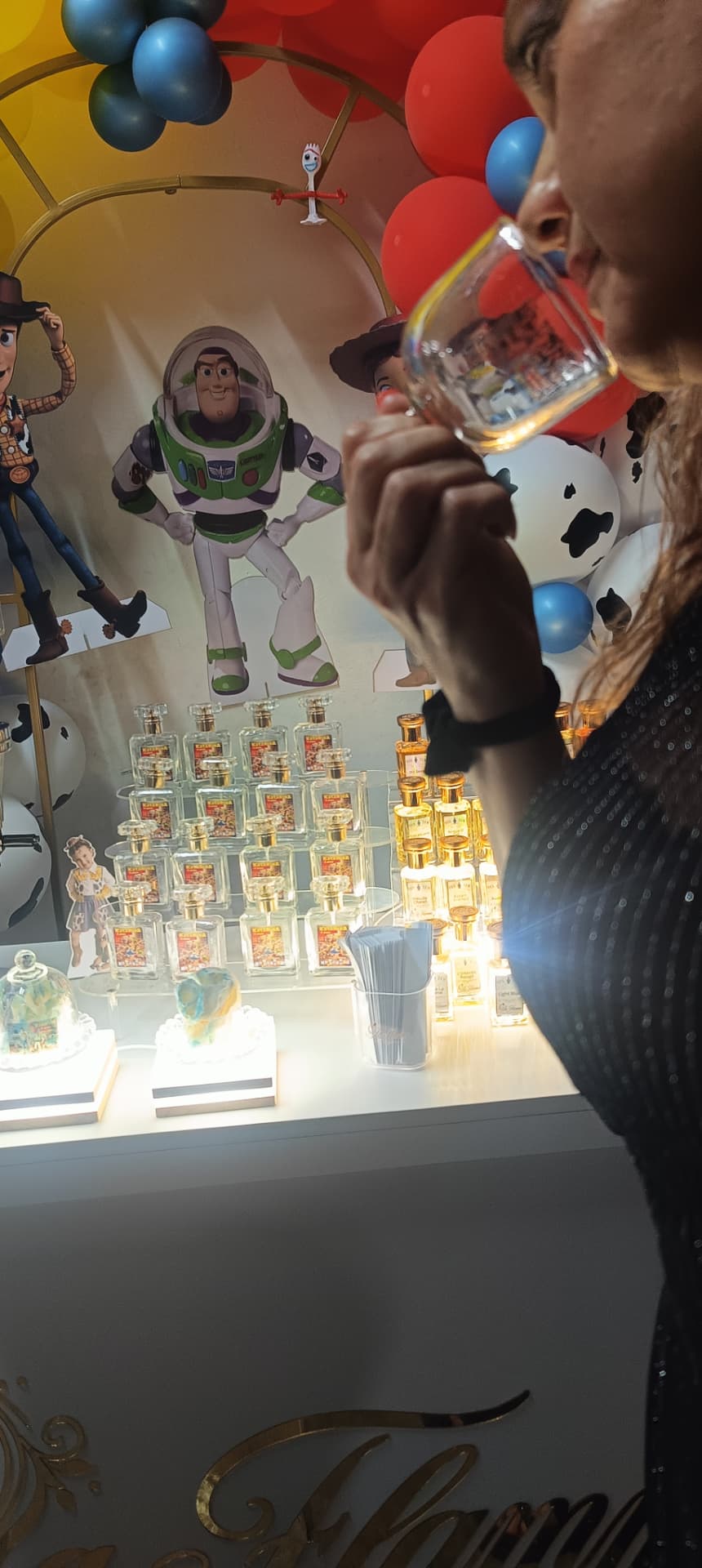 Perfume Bar da La Flamme em festa infantil com tema Toy Story — foto 6