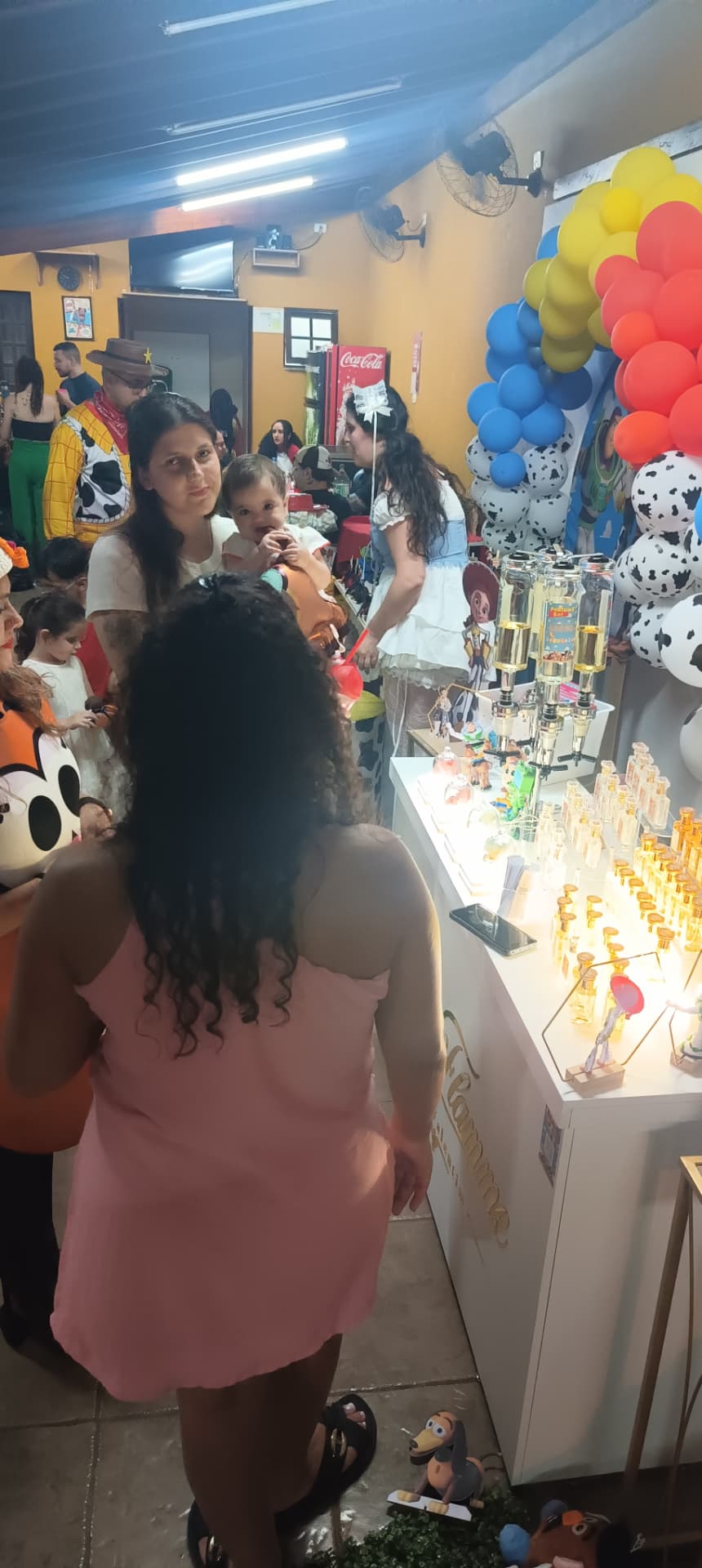 Perfume Bar da La Flamme em festa infantil com tema Toy Story — foto 7